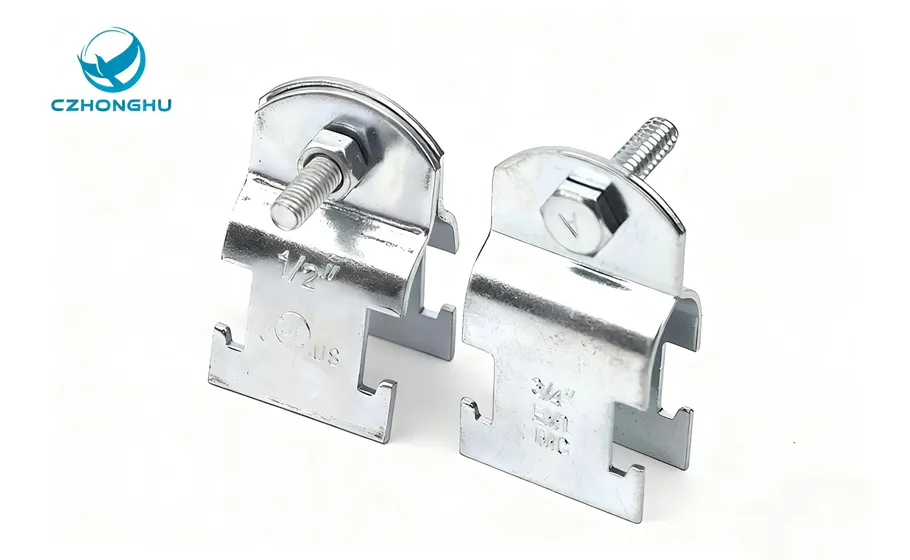 Braçadeira de conduíte rígida