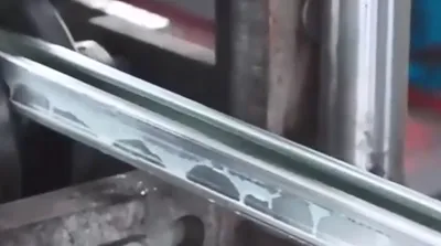 Vídeo do canal do suporte com fenda