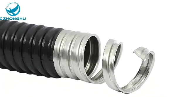 Proteção dupla, flexibilidade superior: por que o conduíte flexível revestido de PVC é a melhor escolha para fiação em ambientes duros